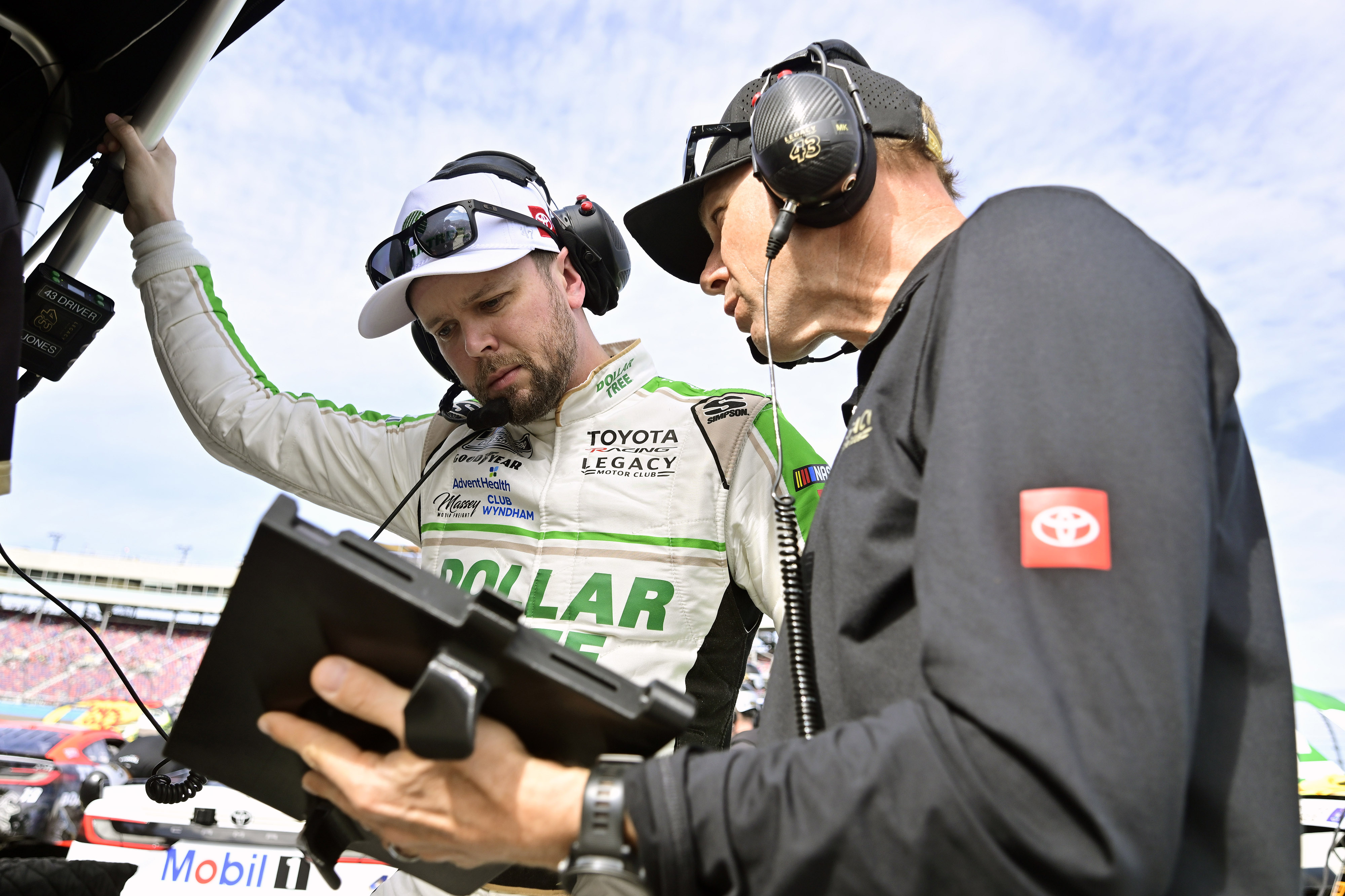 Straight Talk Wireless 500