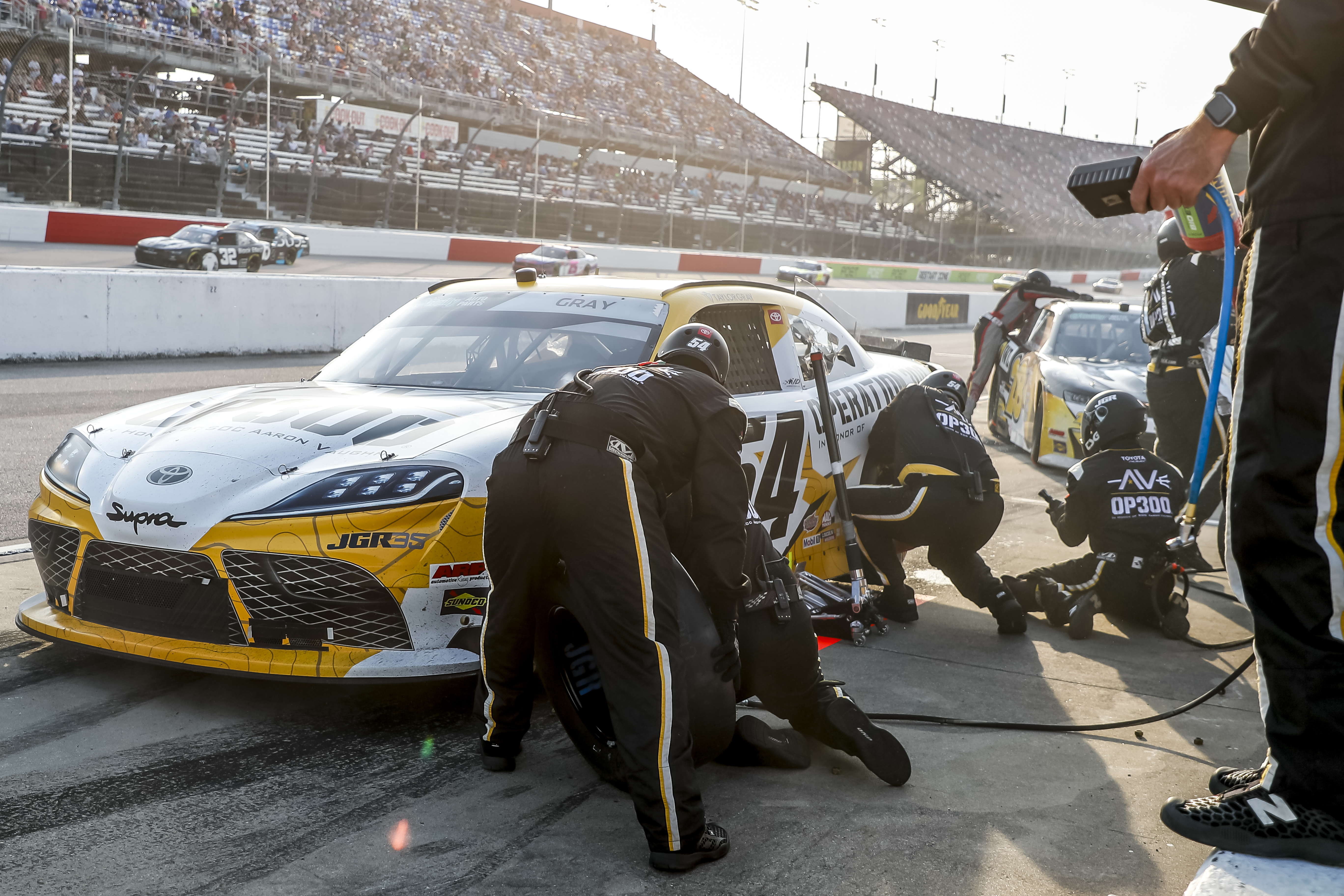 Sport Clips Haircuts VFW Help A Hero 200