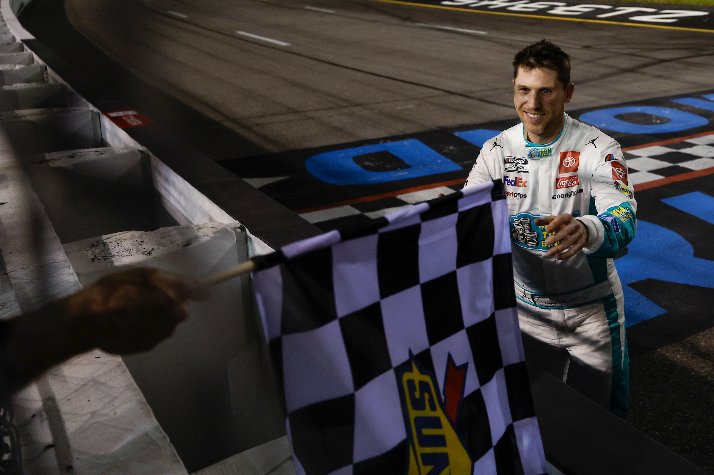 #11: Denny Hamlin, Joe Gibbs Racing, Mavis Tires & Brakes Toyota Camry