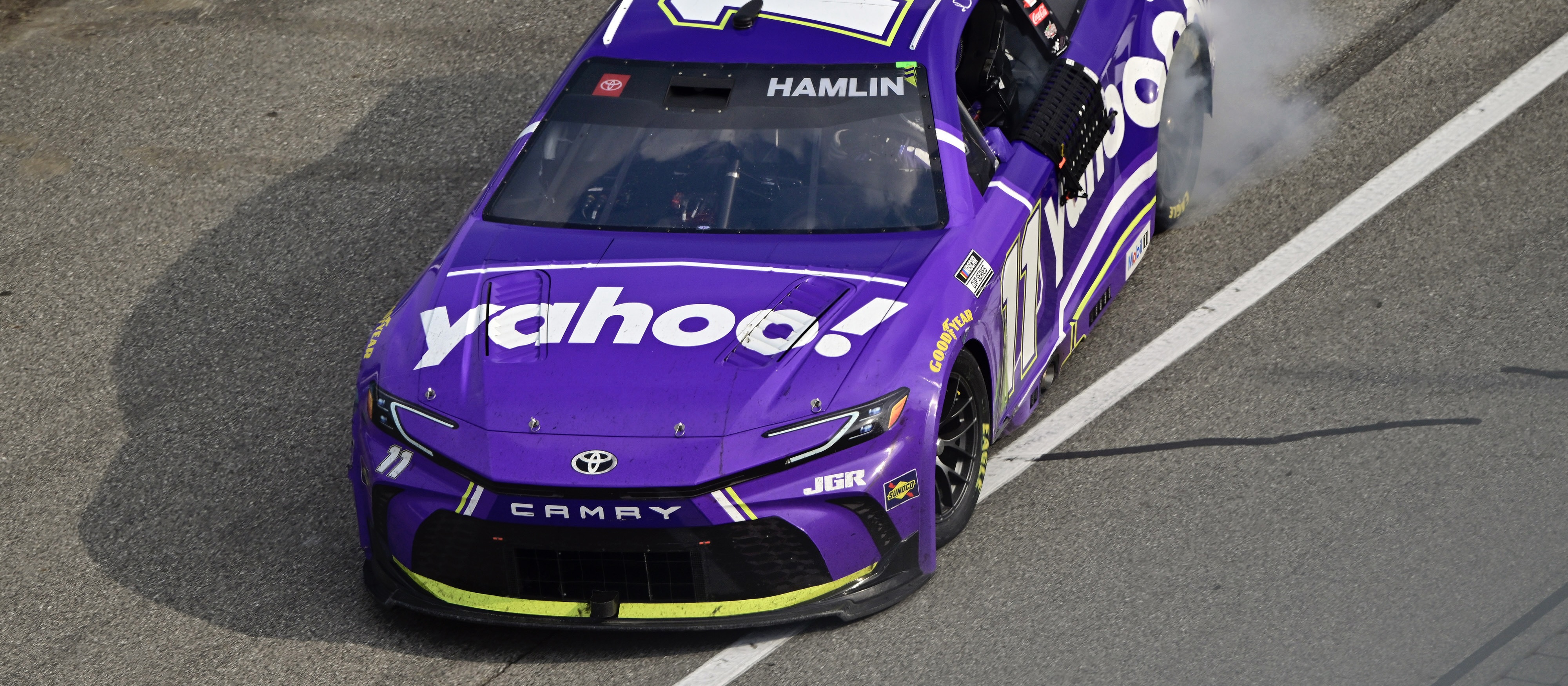 #11: Denny Hamlin, Joe Gibbs Racing, Yahoo! Toyota Camry celebrates his win