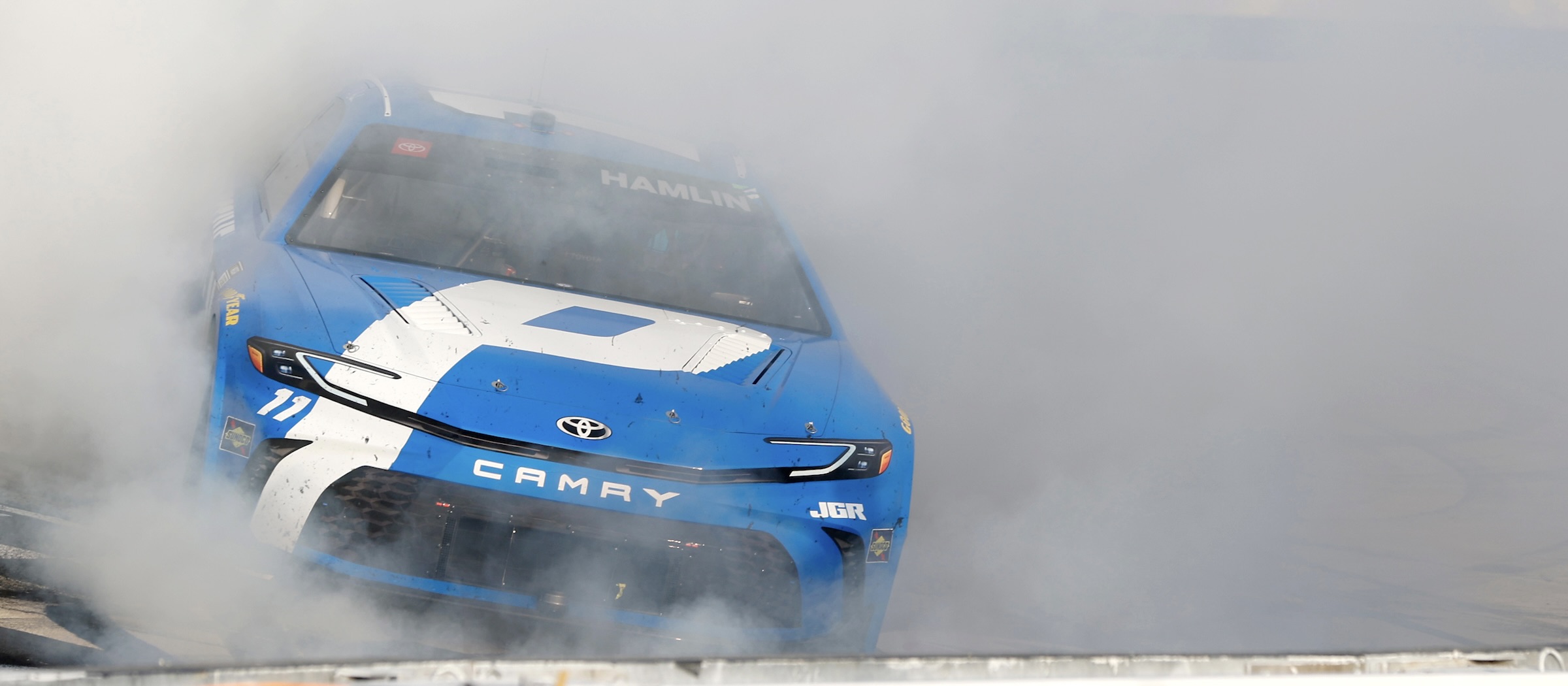 #11: Denny Hamlin, Joe Gibbs Racing, Progressive Toyota Camry