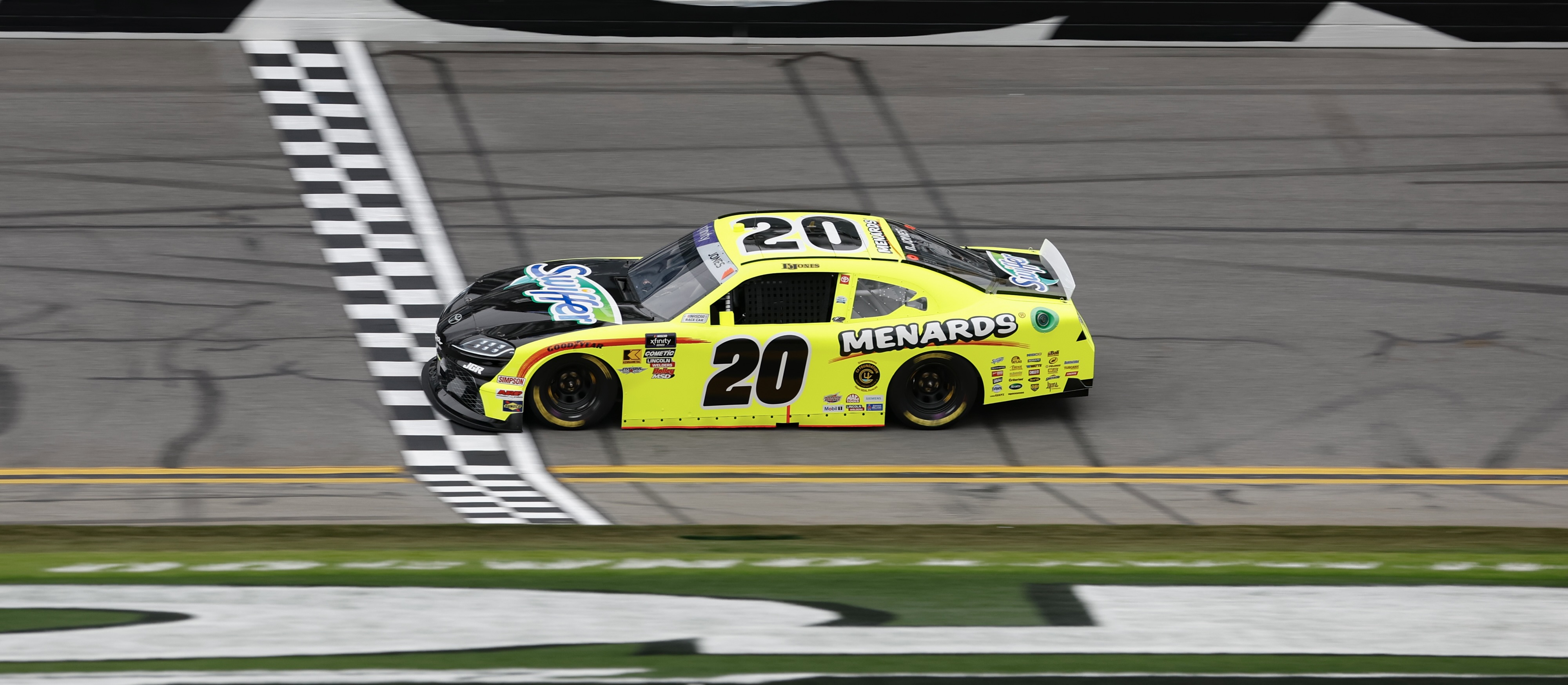 #20: Brandon Jones, Joe Gibbs Racing, Menards/Swiffer Toyota Supra