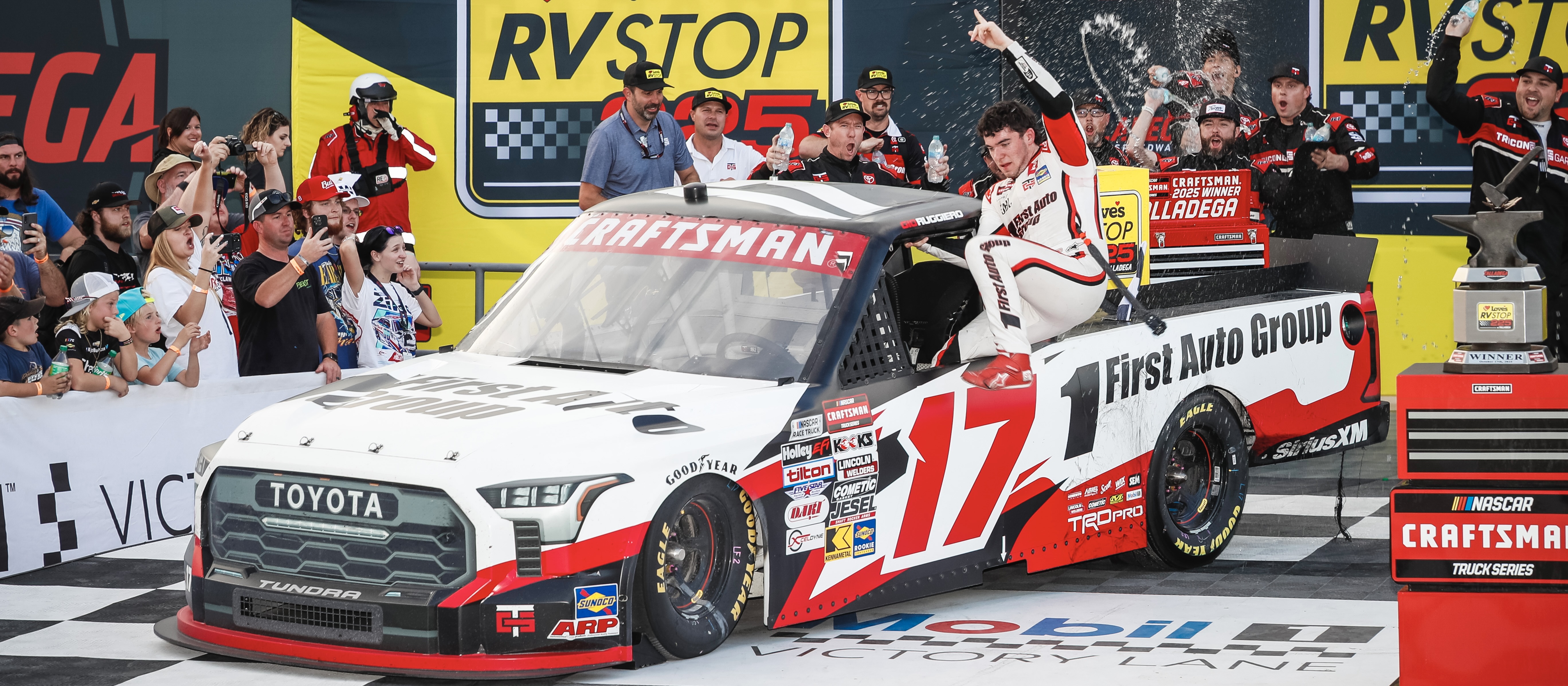 #17: Giovanni Ruggiero, TRICON Garage, First Auto Group Toyota Tundra in victory lane