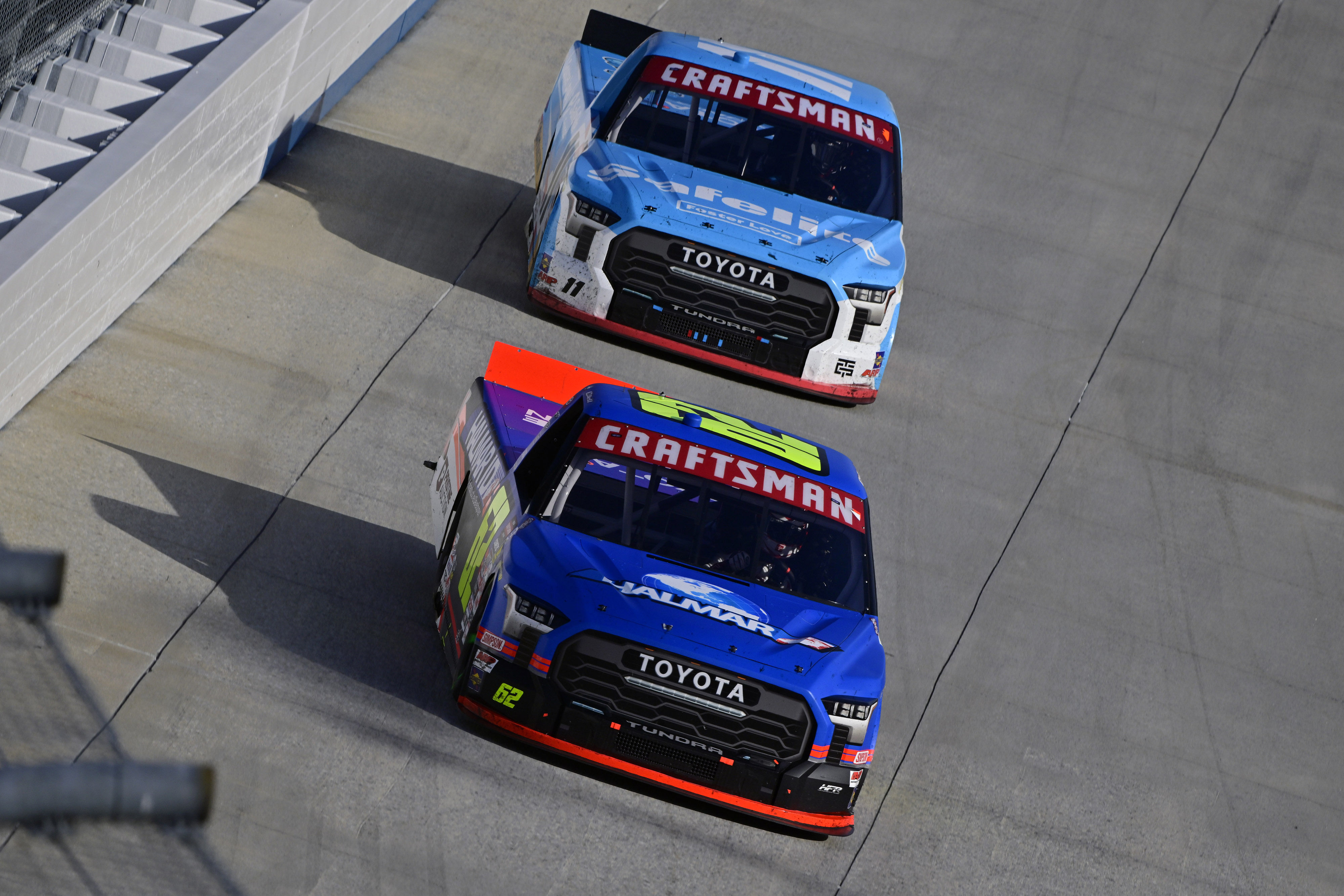 #62: Christopher Bell, Halmar Friesen Racing, Halmar Infrastructure Development Toyota Tundra and #11: Kaden Honeycutt, TRICON Garage, Safelite + Foster Love Toyota Tundra